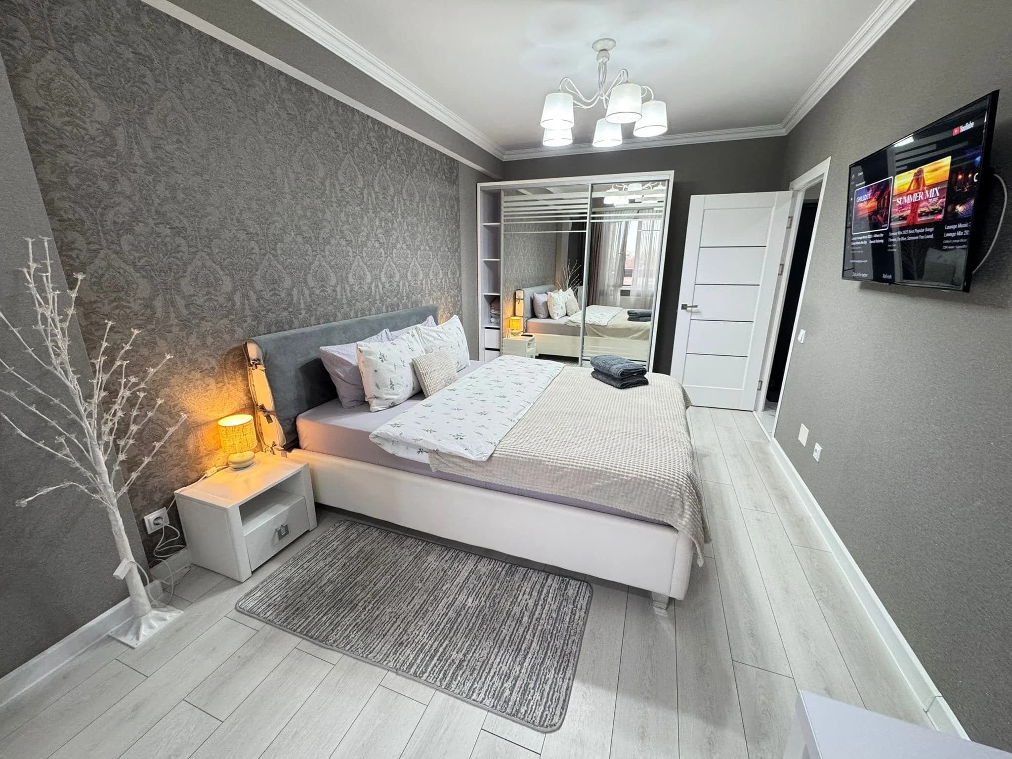 One Bedroom Central Apartment
