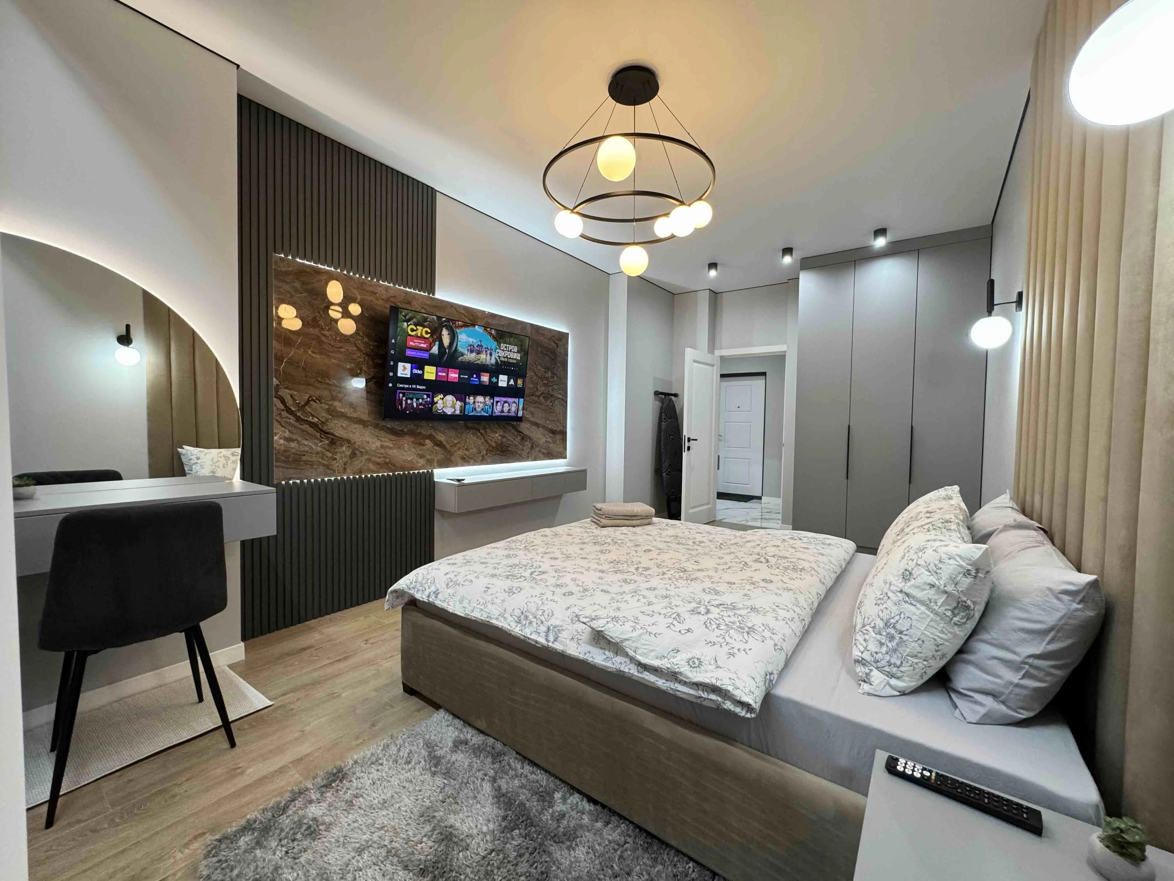 Apartament Modern cu Parcare Privata in Centru, Bloc Nou