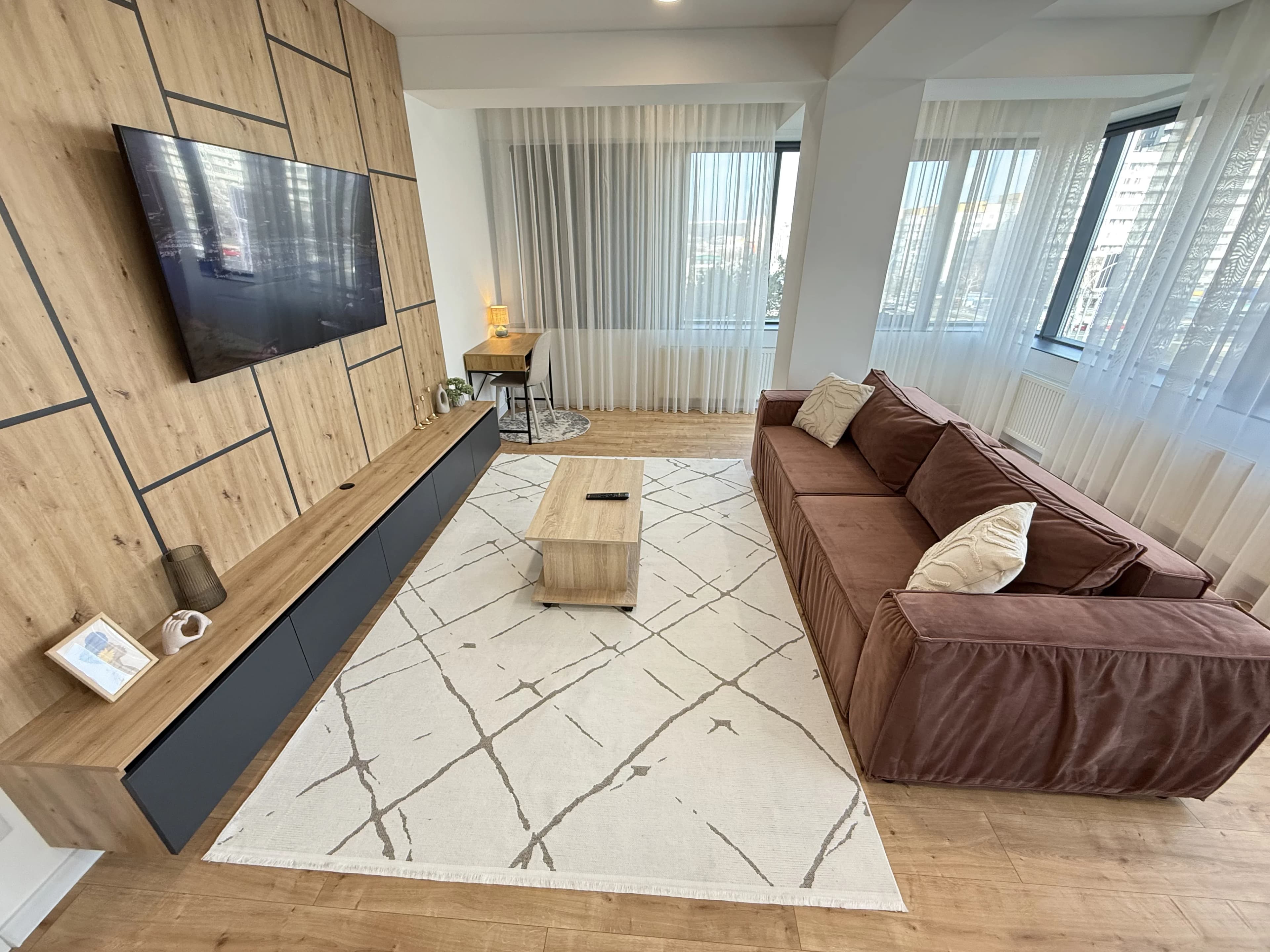 Large Luxury Central Apartment